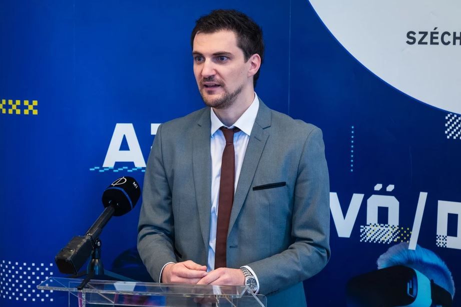 Drotár István, a Széchenyi István Egyetem Digitális Fejlesztési Központjának vezetője - Fotó: Májer Csaba József
