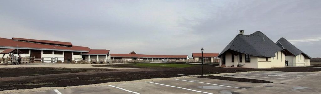 Panorámafotó a Körös-Maros Nemzeti Park Igazgatóság utóbbi évtizedének legnagyobb beruházásából megvalósult téli tartáshelyekről 2021. november 8-án - Fotó: Lipták Judit
