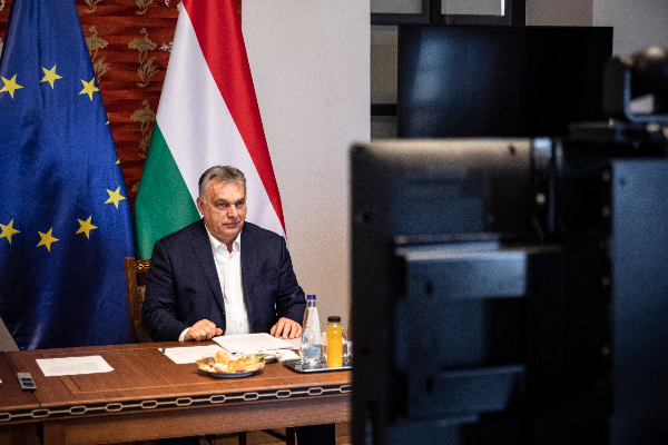 Orbán Viktor miniszterelnök vezetésével hoztak létre Vidékfejlesztési Kormánybizottságot a temérdek pénz hatékony elköltésére - Fotó: Miniszterelnöki Sajtóiroda