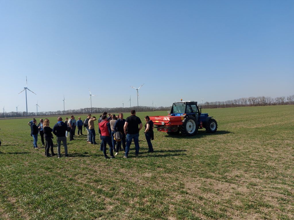 A szektort finanszírozó banki szakemberek az elmúlt évekhez képest derűlátóbbak, azonban a jelenlegi nehéz piaci és hitel-környezetben az agrár kis-, középvállalkozások (kkv) többsége nem fejleszt - Fotó: Magro.hu, CSZS, Mosonmagyaróvár