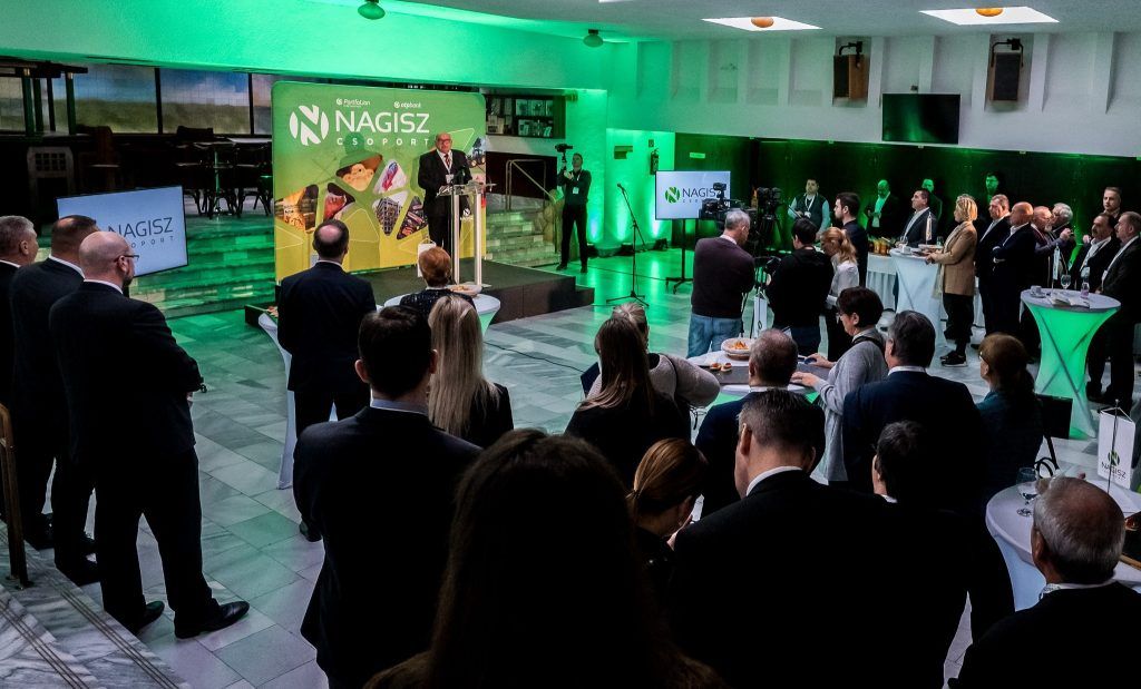 Az 5 milliárd forintos Nagisz-fejlesztés átadása Nádudvaron