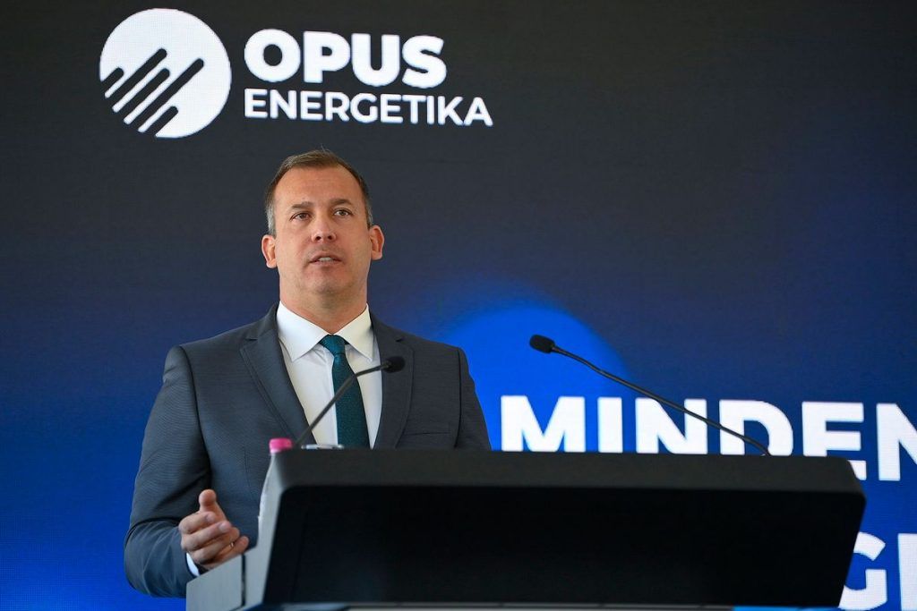 Lélfai Koppány, az Opus Global Nyrt. vezérigazgatója elemezte 2023 első háromnegyed évének számait - Fotó: Czeglédi Zsolt/MTI