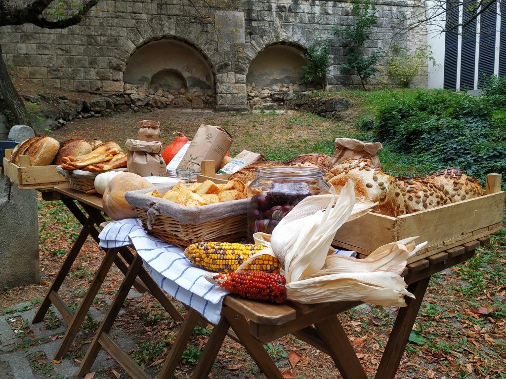 A Nemzeti Agrárgazdasági Kamara adatai szerint az elmúlt néhány évben folyamatosan erősödött a magyar élelmiszerek szerepe a kereskedelemben, ám a piaci jelzések szerint ebben az évben ismét csökken a hazai termékek aránya a polcokon - Fotó: Magro.hu, CSZS, Budapest