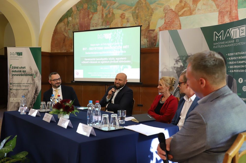 A programsorozat célja az egyetem pályázati és innovációs életének, szolgáltatásainak, szellemi tulajdon kezeléséhez kötődő ismereteinek elmélyítése, az egyetemi polgárság ezirányú tevékenységének segítése volt