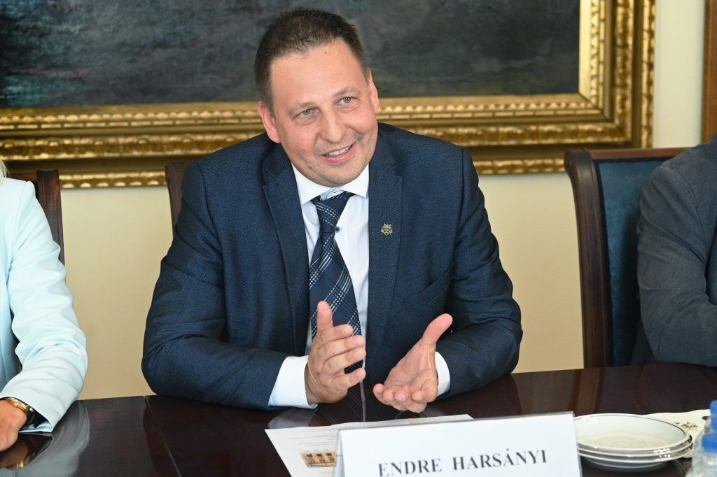 Harsányi Endre rektorhelyettes elmondta, hogy a Dél-Dakotában tett látogatásuk óta felgyorsultak és szorosabbá váltak a két intézmény közötti folyamatok - Fotó: Unideb.hu