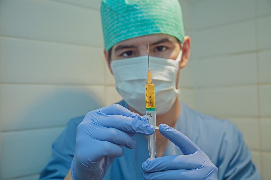 Oroszországban továbbra is óriási az importált antibiotikumtól való függőség. A baromfiágazatban ez az arány megközelíti a 80%-ot, míg a sertéstenyésztésben 70%, a szarvasmarha-tenyésztésben pedig 50%-60% az arány