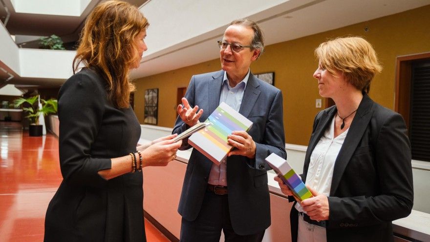 A BMEL "Nemzeti Állatjóléti Monitoring" (NaTiMon) projektben 10 intézményből álló konzorcium dolgozta ki azt a koncepciót, amiben rendszeresen és szisztematikusan mérik az állatjóllétet - Fotó: Geflügelnews