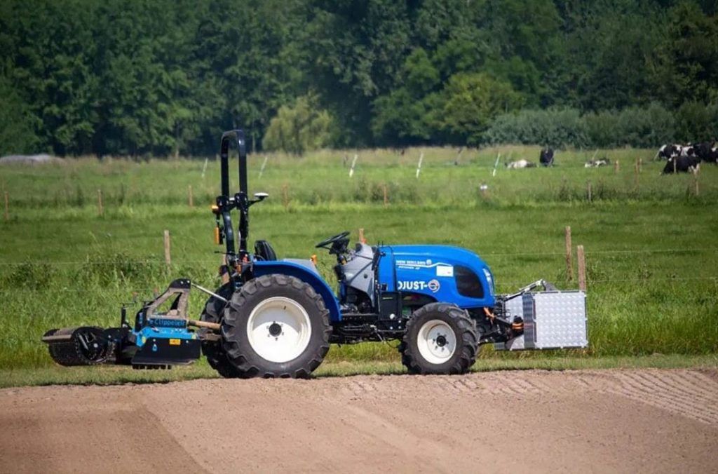 elektromos meghajtás és működtetés mellett a Djust-E autonóm módon is működik. Ez azt jelenti, hogy saját maga kormányoz, gyorsít és lassít, szabályozza a csatlakoztatását, és vezérli a munkagépeke