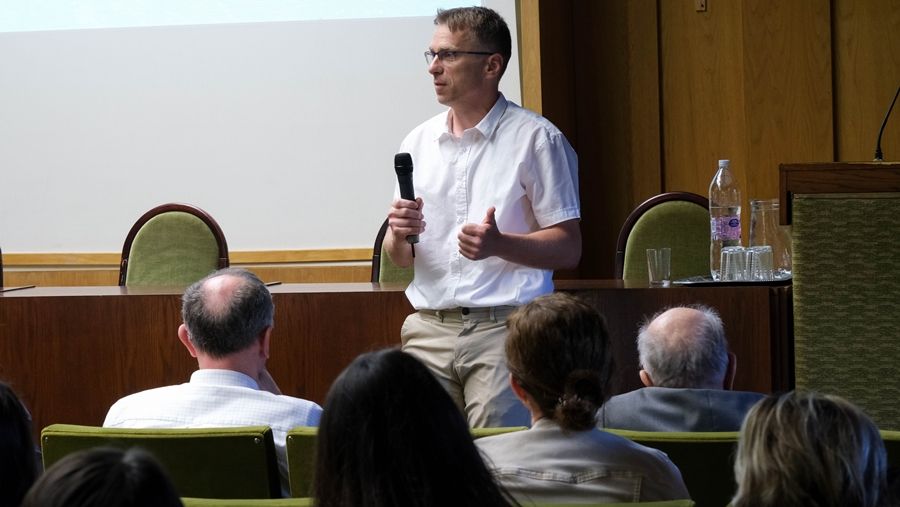 Erős Tibor, a Balatoni Limnológiai Kutatóintézet igazgatója beszélt a Balaton vízhiányának várható jövőjéről