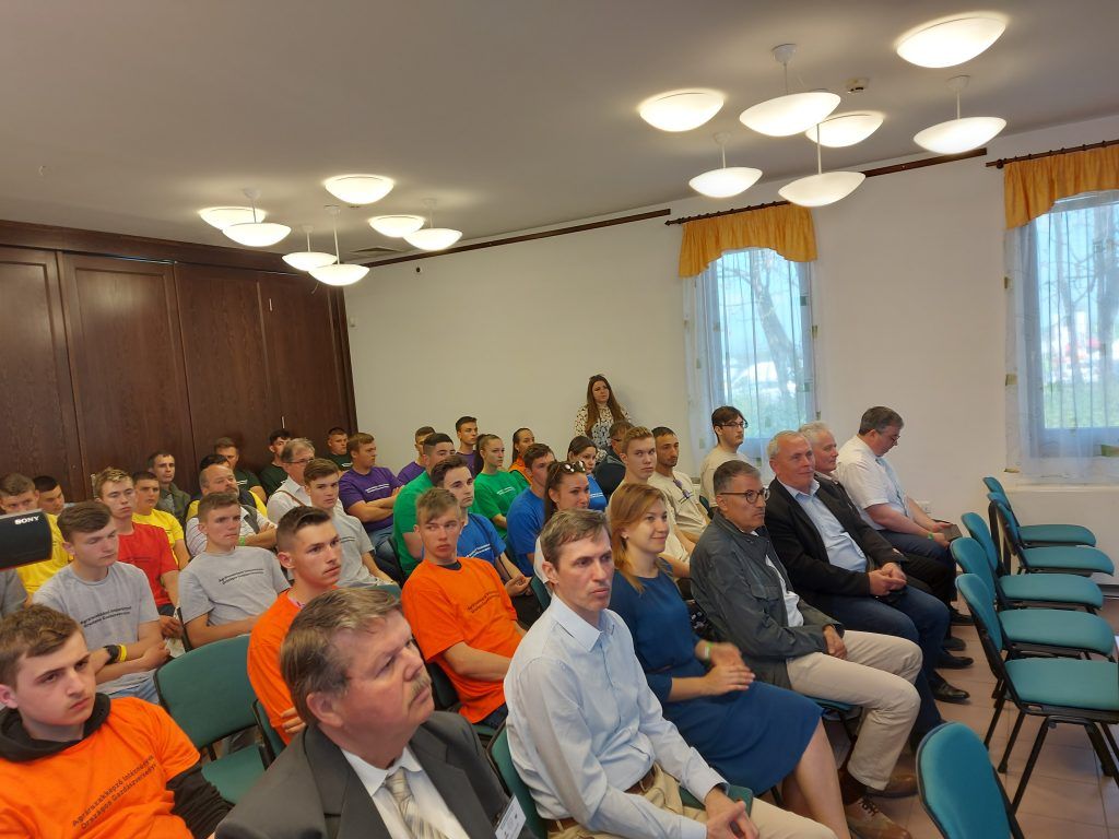 A szakember-utánpótlást segíti az agrárszakképző intézmények III. Országos Gazdászversenye, melyet pénteken tartottak - Fotó: Magro.hu, CSZS, Hódmezővásárhely
