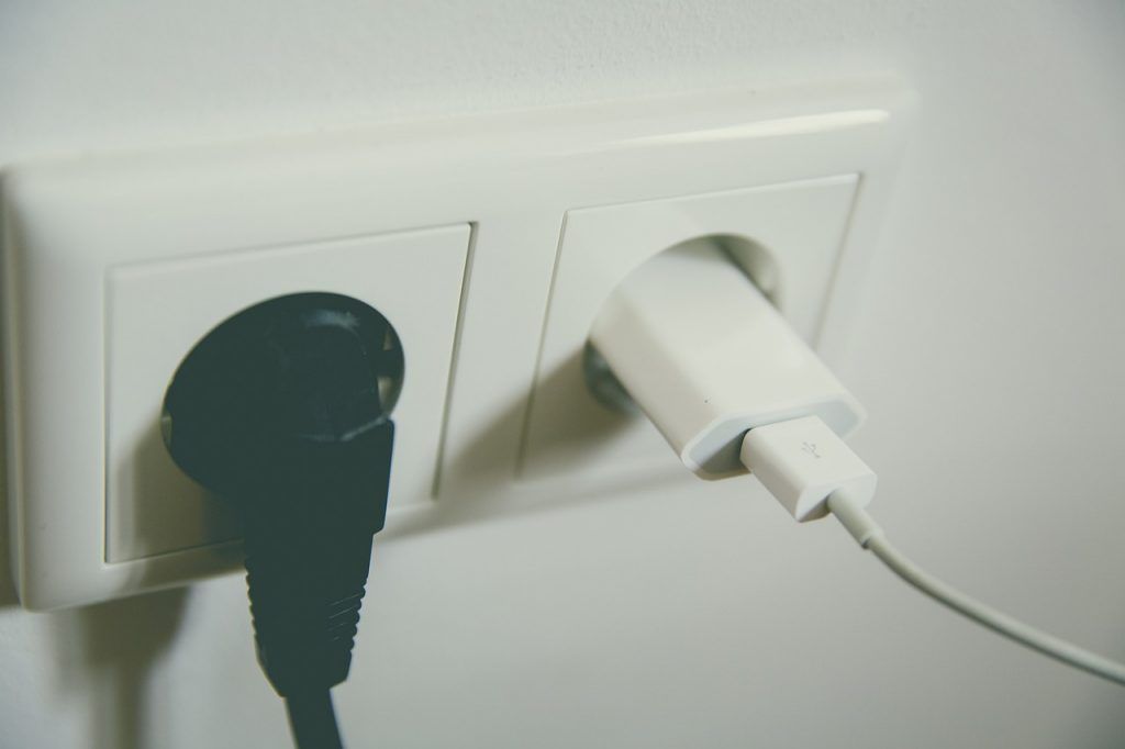 Fontos a fogyasztásmérő, mert a háztartási energiatakarékosság, a spórolás fontos lépése, hogy tisztában legyünk azzal, mennyi áramot fogyasztunk
