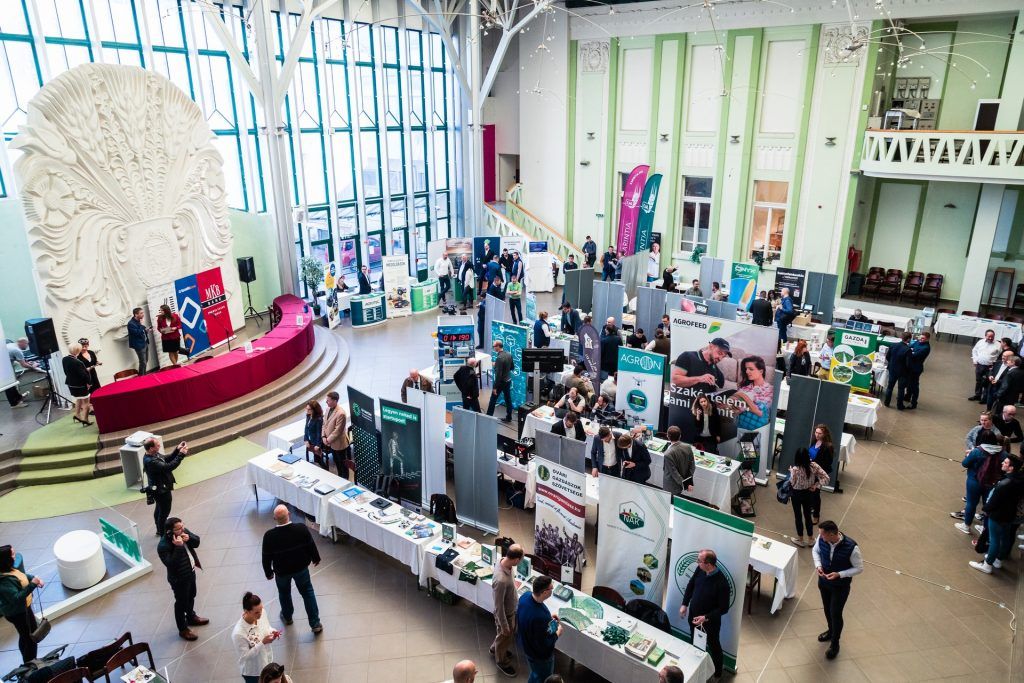 Újra Mosonmagyaróváron az agráripari innovációkat bemutató Digitális Agrártájoló szakmai program: idén a "Fenntarthatóság az élelmiszerláncban" alcímmel jelentkezik a rendezvény