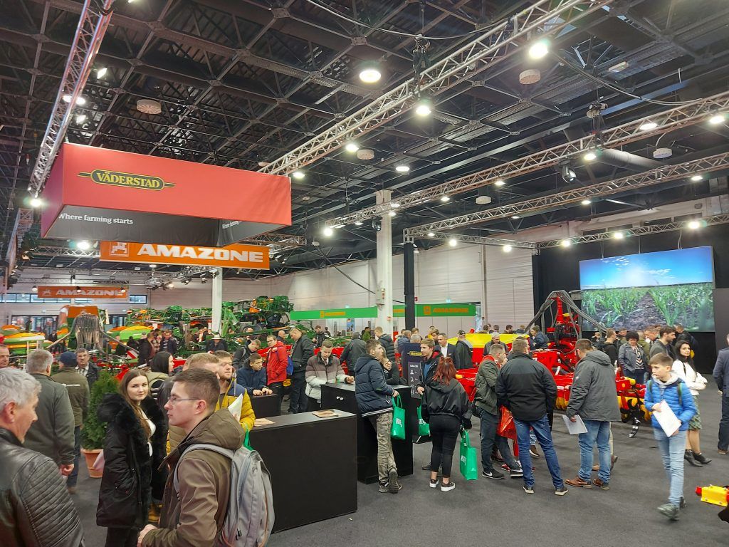 Sokat kockáztatnak a munkáltatók, pedig súlyosak a bejelentés nélküli foglalkoztatás következményei - Fotó: Magro.hu, CSZS, Budapest AGROmashEXPO 2023