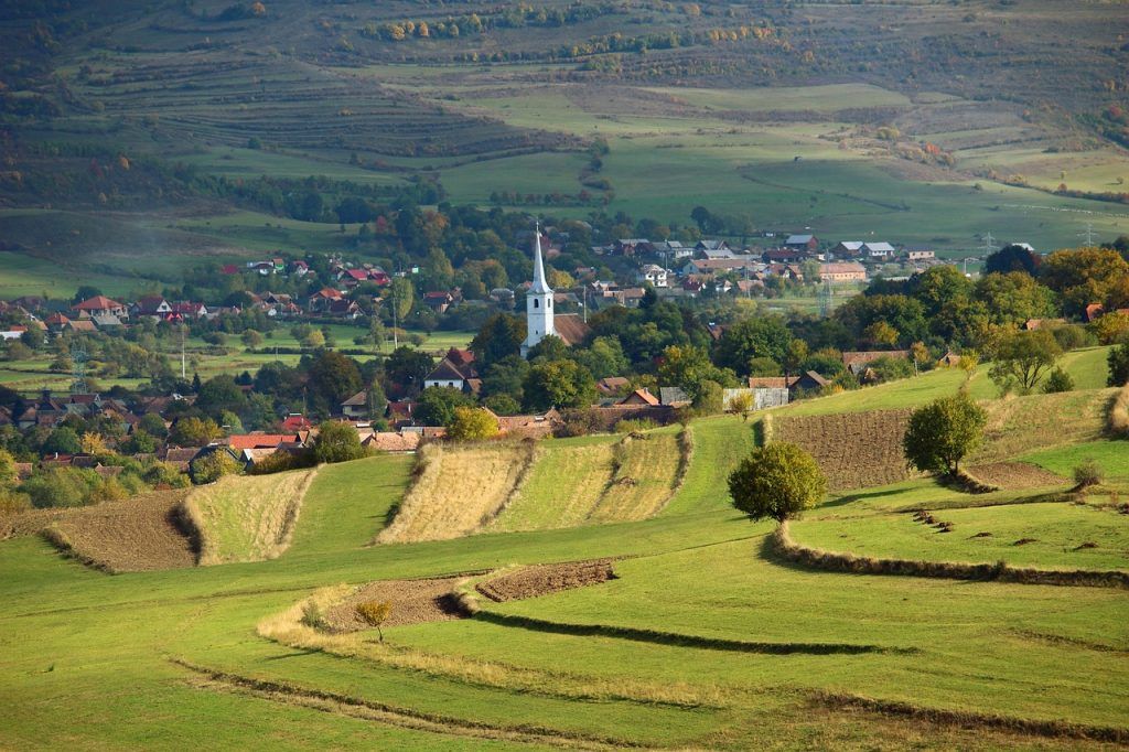 Nagyot változik a falugazdász hálózat: hármas vezetéssel vágnak neki az új EU-s agrártámogatási rendszernek Erdélyben