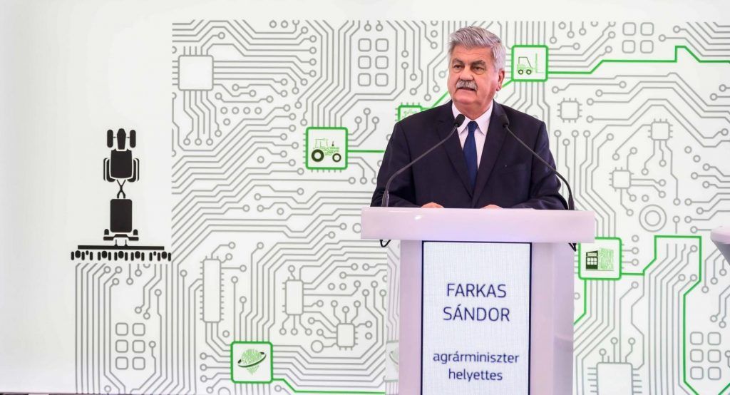 A digitalizáció támogatása nagy lendületet hoz a magyar mezőgazdaságba - fogalmazott az Agrárminisztérium miniszterhelyettese, Farkas Sándor Felsőzsolcán - Fotó: Pelsőczy Csaba, AM
