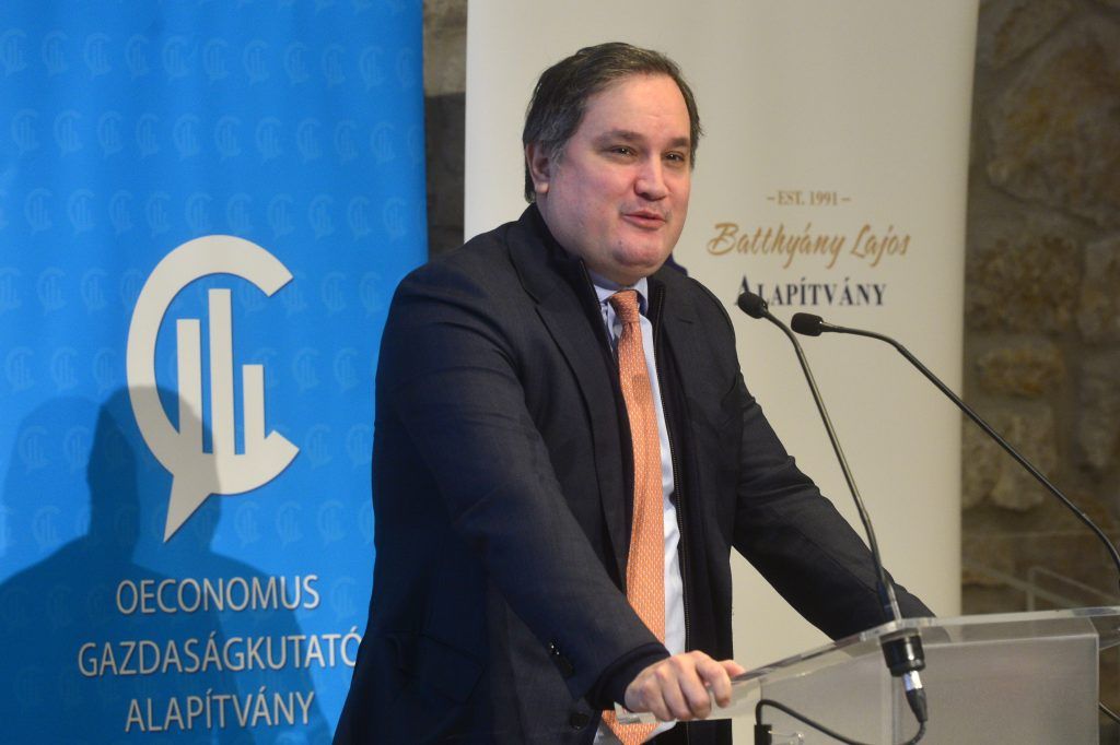 Nagy Márton gazdaságfejlesztési miniszter előadást tart az Oeconomus Gazdaságkutató Alapítvány konferenciáján 2022. december 15-én. Fotó: MTI/Kovács Attila