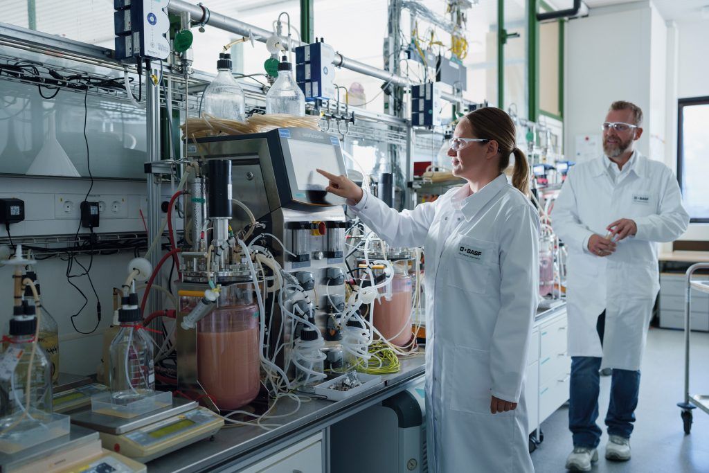 Mikroorganizmusok használatával járul hozzá a fenntarthatósághoz a BASF