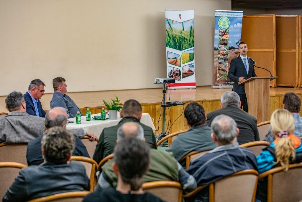 Feldman Zsolt, a mezőgazdaságért és vidékfejlesztésért felelős államtitkár közölte, hogy a támogatásokkal a magyar agrárium termelékenysége a másfélszeresére, a hozzáadott érték a kétszerese nőhet az évtized végére - Fotó: Vermes Tibor