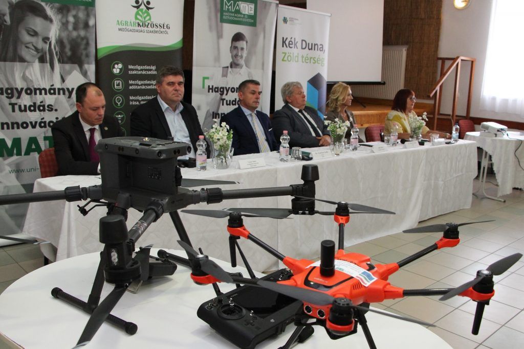 A Közép-Duna Menti Fejlesztési Térségben is egyre fejlődik a precíziós gazdálkodás technológiája - hangzott el a Fejér megyei Cecén (Fotó: Balázs Gusztáv)