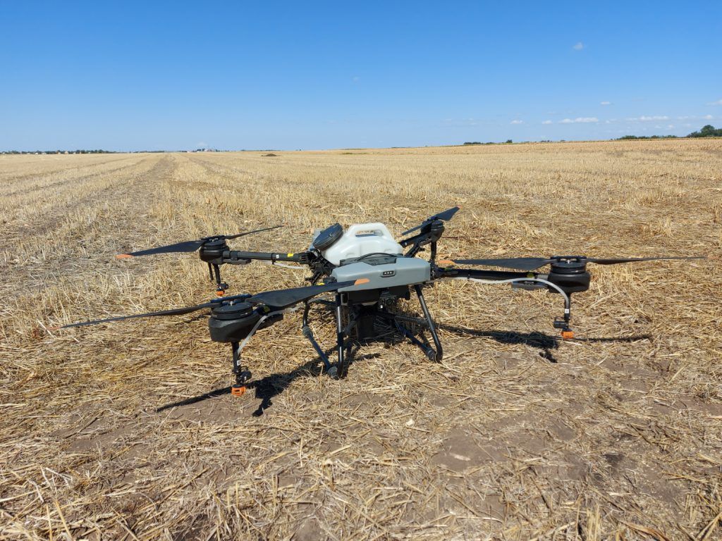 DJI Agras 10 permeteződrón - Fotó: Magro.hu, CSZS, Nádudvar