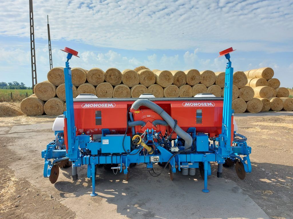 Bővülnek a finanszírozási lehetőségek: kedvezményes kezességvállalás érhető el a megújult Krízis Agrárgarancia Programban - Fotó: Magro.hu, CSZS, Berettyóújfalu, Monosem vetőgép