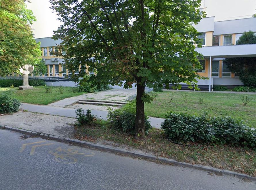 Hetvenmillió forintos támogatással nyernek ki hatóanyagokat a mezőgazdasági hulladékból Szegeden a Pharmacoidea Kft. szakemberei - Fotó: Google térkép