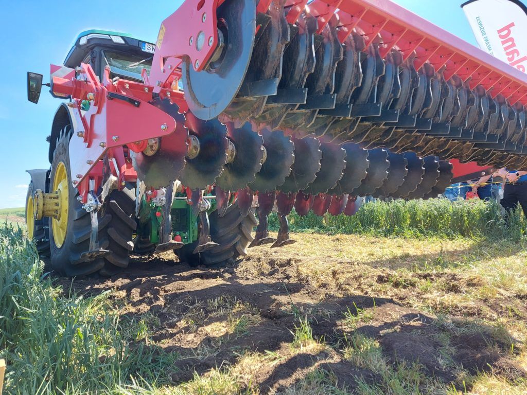 John Deere húzta Kverneland megoldás