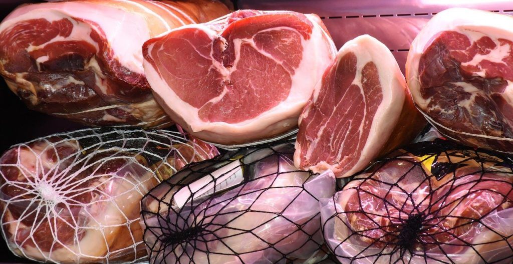 Az élőállatok felvásárlási áremelkedését a sertések lódították meg a februárhoz képest 9,6 százalékkal nagyobb, 25,9 százalékos éves emelkedéssel