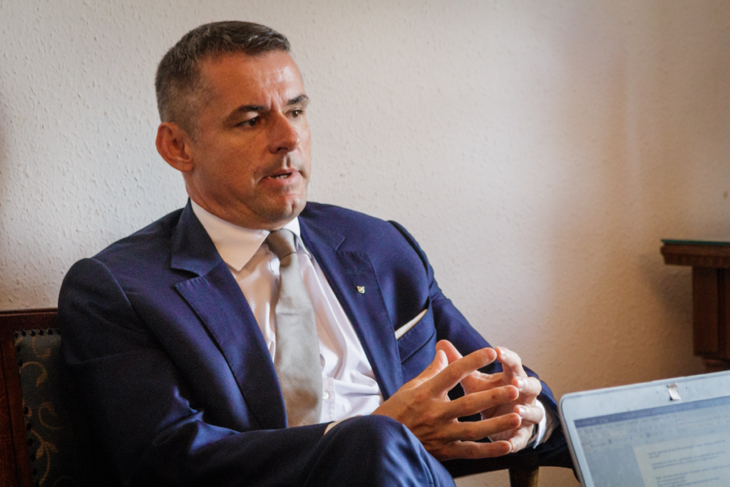 Prof. Dr. Gyuricza Csaba, a Magyar Agrár- és Élettudományi Egyetem (MATE) rektora. A szakember a válságidőszakban felértékelődött nemzeti önellátás fontosságáról is beszélt - Fotó: Adam's Photovision, Gödöllő