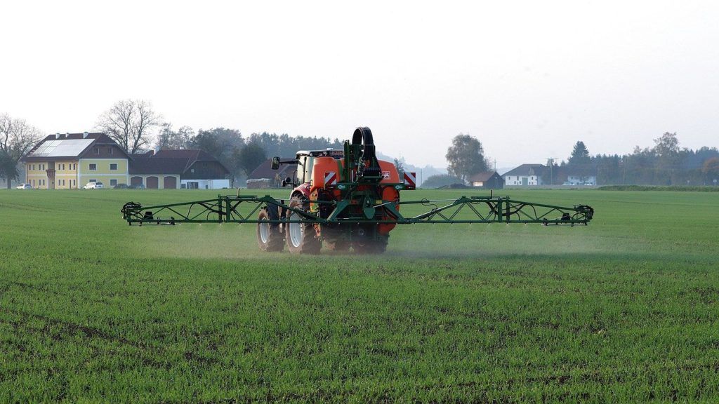 A szabadalom alatt álló SenseSpray rendszer párhuzamosan fut a farmon meglévő technológiával
